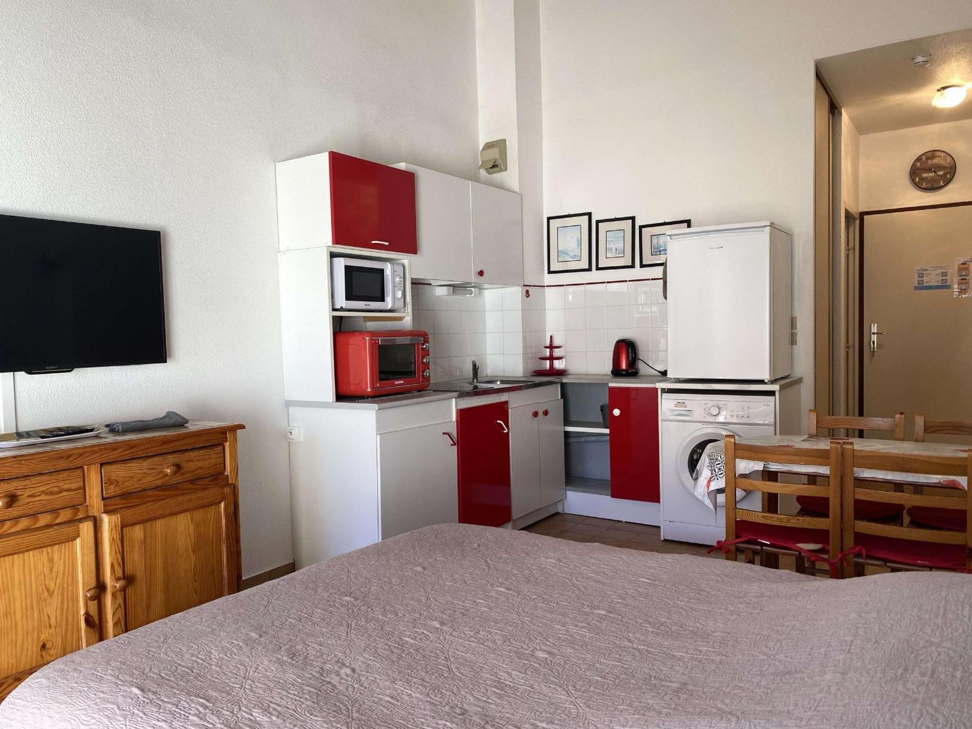Studio Cosy Avec Terrasse, Parking, Proche Thermes - Balaruc-Les-Bains - Fr-1-553-89 Екстериор снимка
